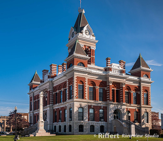 Gibson County Courthouise-2