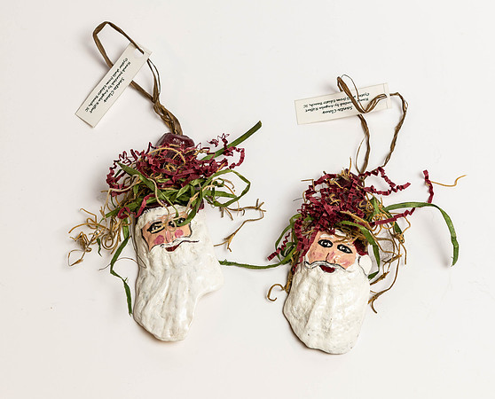 Oyster Shell Santas-2