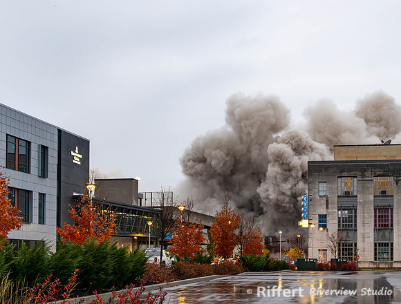 Implosion of 420 Main Building - Evansville, IN-9