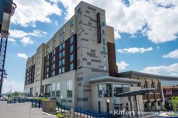 Hilton Doubletree Hotel-2