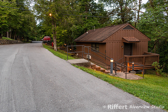 Cumberland Falls State Resort Lodge and Woodland Cabins