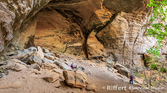 Morgan's Cave at Jeffreys Cliffs