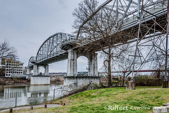 Shelby Street Pedestrian Bridge