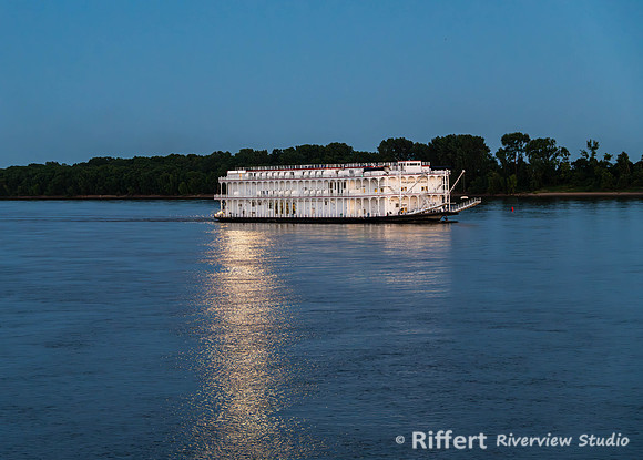 American Duchess on Ohio River