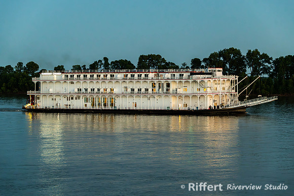 American Duchess on Ohio River