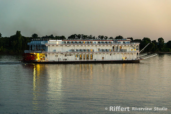 American Duchess on Ohio River