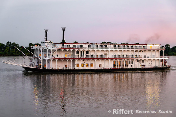 American Duchess on Ohio River