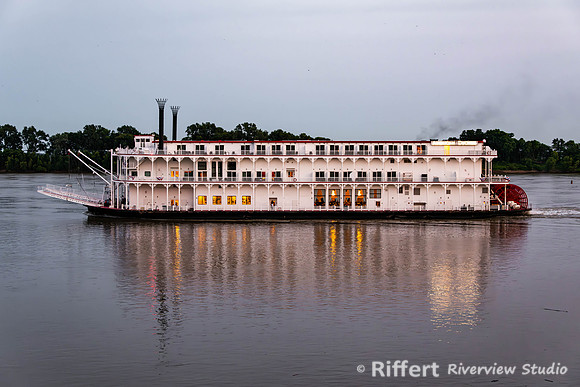 American Duchess on Ohio River