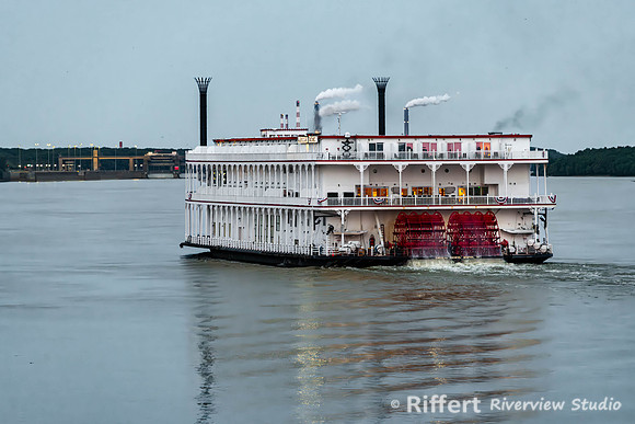 American Duchess on Ohio River