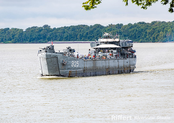 LST 325
