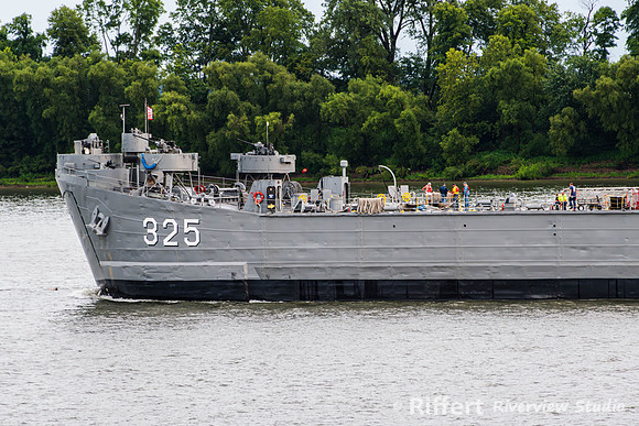 LST 325