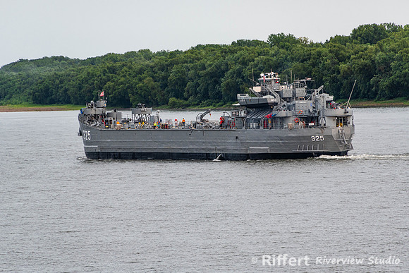 LST 325