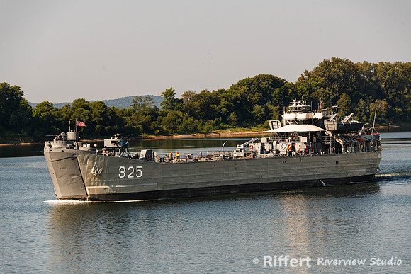 LST 325 passing Through Newburgh