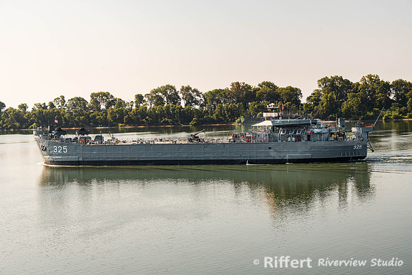 LST 325 passing Through Newburgh