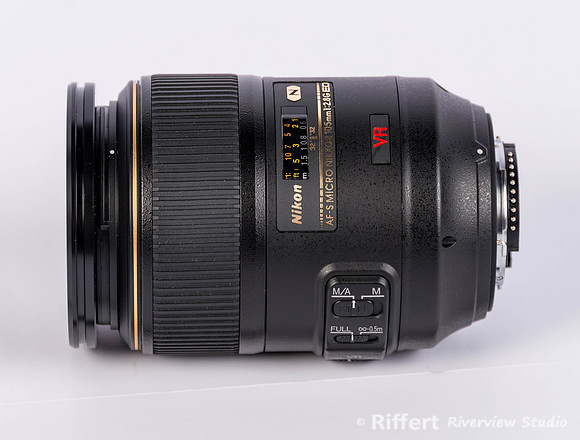 Nikon 105 f2.8G macro